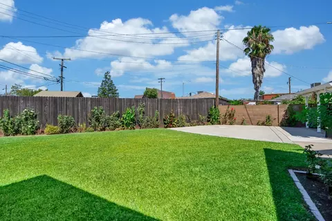 Exterior - 2841 Avalon Dr, Sacramento, CA 95821 photo 4 of 7