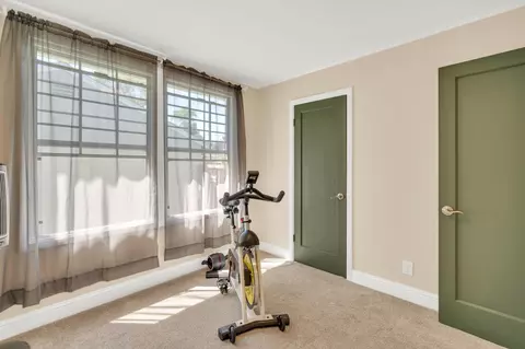 Bedroom - 2841 Avalon Dr, Sacramento, CA 95821 photo 2 of 3