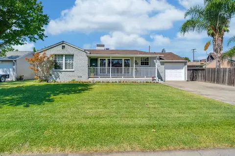 Exterior - 2841 Avalon Dr, Sacramento, CA 95821 photo 1 of 7