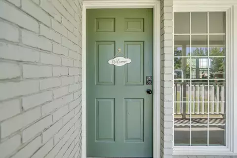 Entry Way - 2841 Avalon Dr, Sacramento, CA 95821 photo 1 of 2
