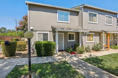 475 Peerless Way #1, Tracy, CA 95376 photo 2
