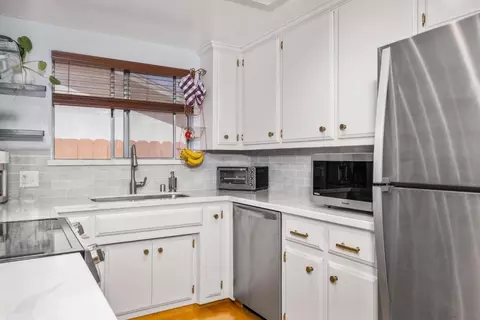 1006 Pasadena Ln, Modesto, CA 95350 photo 5