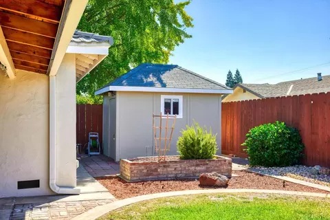 1006 Pasadena Ln, Modesto, CA 95350 photo 25