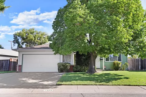 7329 Stratford St, Sacramento, CA 95822