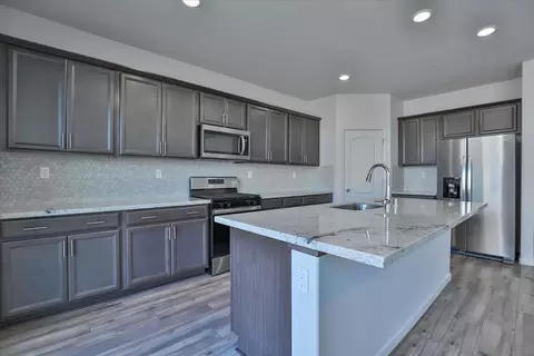 1163 Chapman St, Winters, CA 95694 photo 3