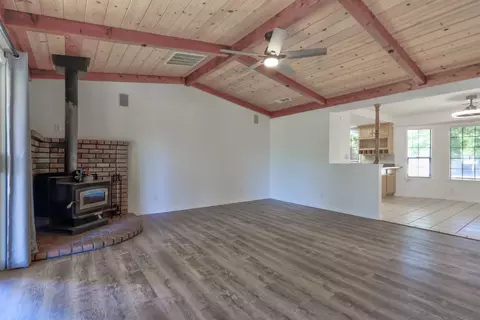 7545 Amigo Way, Redding, CA 96002 photo 9