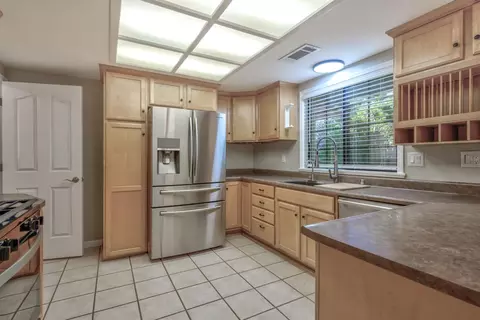 7545 Amigo Way, Redding, CA 96002 photo 14