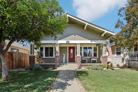 9552 2nd Ave, Elk Grove, CA 95624