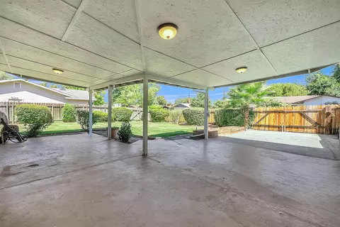 Exterior - 5223 Cypress Ave, Carmichael, CA 95608 photo 5 of 12