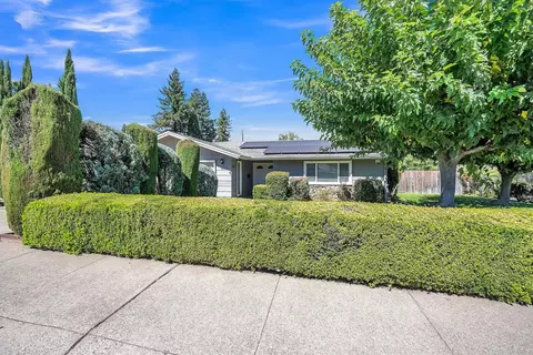 Exterior - 5223 Cypress Ave, Carmichael, CA 95608 photo 3 of 12