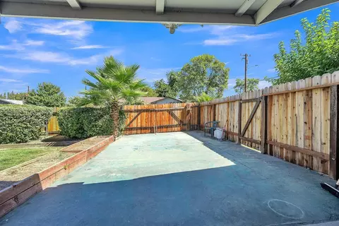 Exterior - 5223 Cypress Ave, Carmichael, CA 95608 photo 12 of 12
