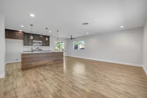Living - 5223 Cypress Ave, Carmichael, CA 95608 photo 3 of 8