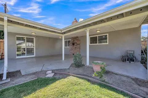 Exterior - 5223 Cypress Ave, Carmichael, CA 95608 photo 4 of 12