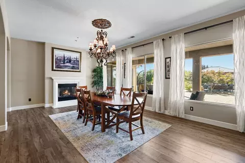 Dining - 9540 Stablegate Rd, Wilton, CA 95693 photo 4 of 5