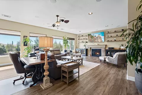 Living - 9540 Stablegate Rd, Wilton, CA 95693 photo 5 of 9