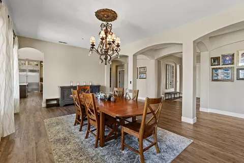 Dining - 9540 Stablegate Rd, Wilton, CA 95693 photo 3 of 5