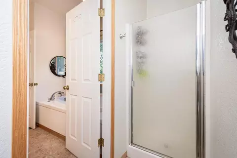 Bath - 6298 Pine Needle Ln, Placerville, CA 95667 photo 2 of 5
