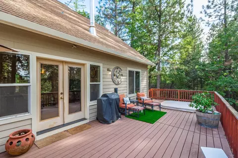 Exterior - 6298 Pine Needle Ln, Placerville, CA 95667 photo 9 of 20