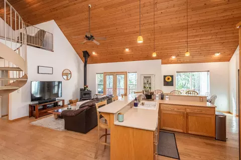 Kitchen - 6298 Pine Needle Ln, Placerville, CA 95667 photo 5 of 5