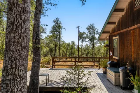 15854 Arrowhead Pl, Grass Valley, CA 95949 photo 3