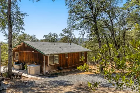 15854 Arrowhead Pl, Grass Valley, CA 95949 photo 2