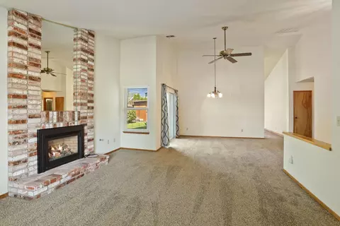 2529 Meadow Oak Dr, Modesto, CA 95355 photo 7