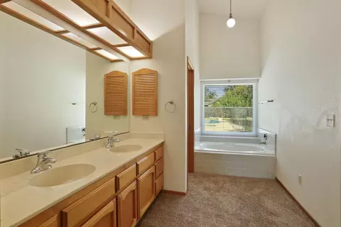 2529 Meadow Oak Dr, Modesto, CA 95355 photo 29