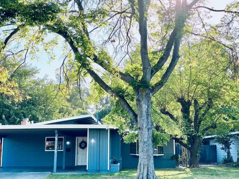 6106 Harrisburg Pl, Stockton, CA 95207