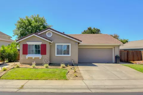 9518 Lake Park Ln, Elk Grove, CA 95758