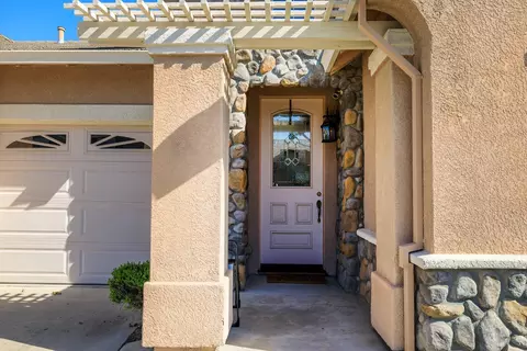 1321 Blakely Ln, Modesto, CA 95356 photo 4