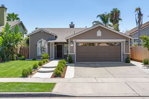 Exterior - 1126 Moonlight Dr, Ceres, CA 95307 photo 2 of 8