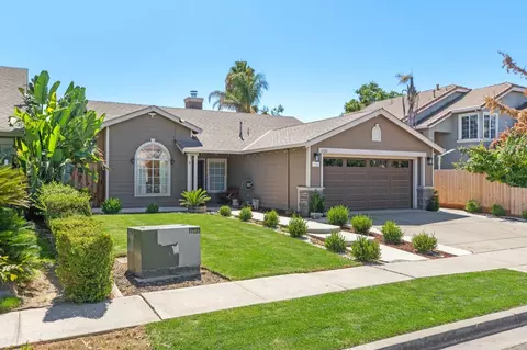 Exterior - 1126 Moonlight Dr, Ceres, CA 95307 photo 3 of 8