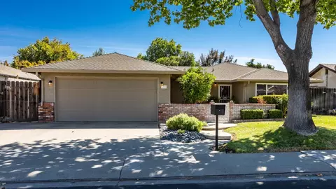 1820 Lobero Ln, Modesto, CA 95355 photo 1