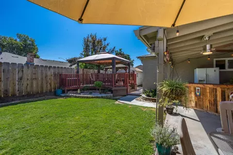 Exterior - 1820 Lobero Ln, Modesto, CA 95355 photo 5 of 9