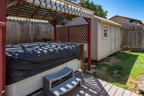 Exterior - 1820 Lobero Ln, Modesto, CA 95355 photo 8 of 9