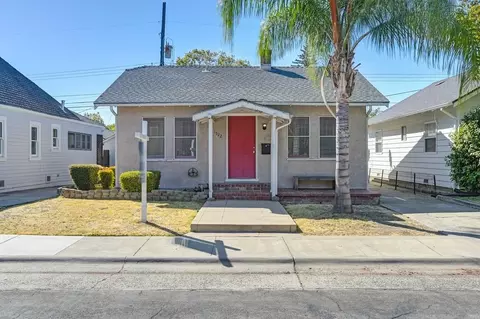 Exterior - 1522 33rd St, Sacramento, CA 95816 photo 1 of 10