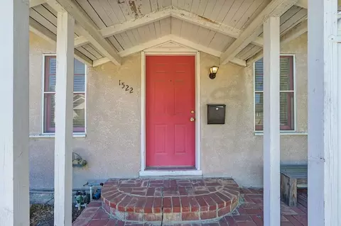 Exterior - 1522 33rd St, Sacramento, CA 95816 photo 4 of 10