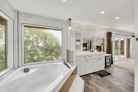 Bath - 3738 Springer Rd, Placerville, CA 95667 photo 3 of 8