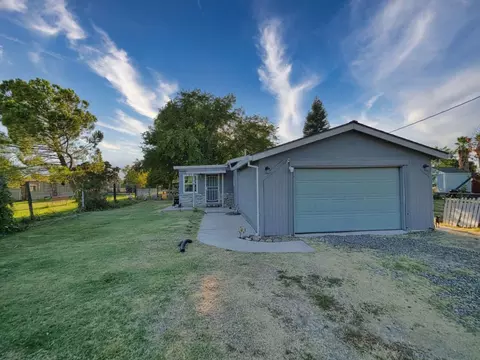 4834 Pacific Ave, Olivehurst, CA 95961 photo 1