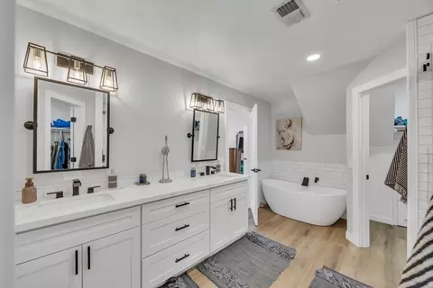 Bath - 3371 Cambridge Rd, Cameron Park, CA 95682 photo 3 of 7