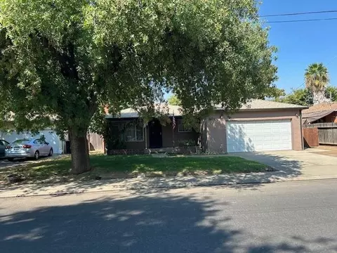 1709 Dillon Dr, Modesto, CA 95350 photo 2