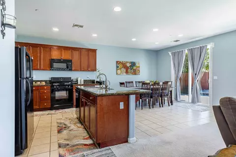 263 Lavender Ln, Patterson, CA 95363 photo 10
