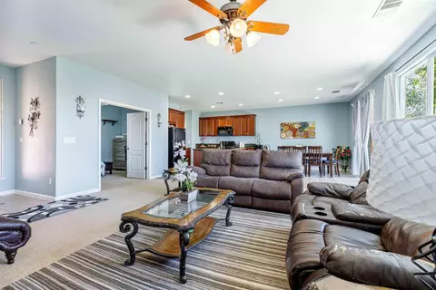 263 Lavender Ln, Patterson, CA 95363 photo 8