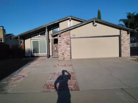 955 N Ebbetts Ave, Manteca, CA 95337 photo 1