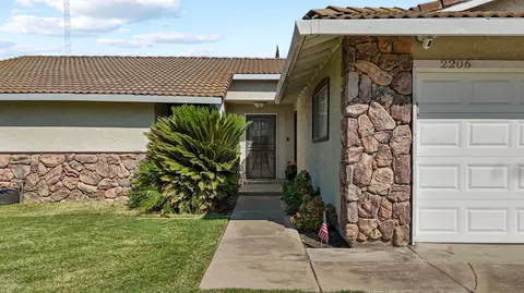 2206 7th, Hughson, CA 95326 photo 4