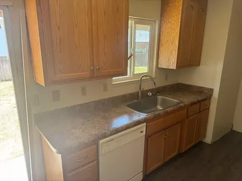 2885 Red Bud Ln, Anderson, CA 96007 photo 9