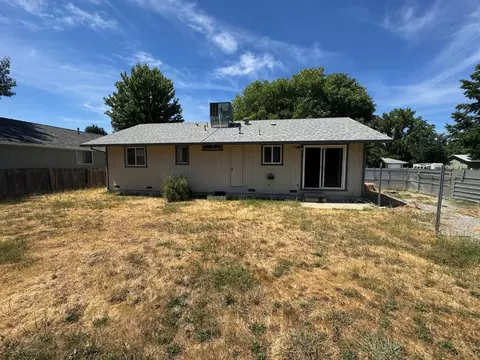 2885 Red Bud Ln, Anderson, CA 96007 photo 13