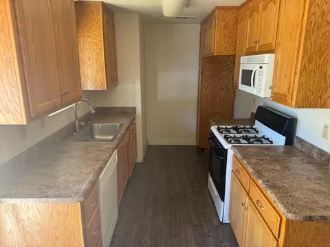 2885 Red Bud Ln, Anderson, CA 96007 photo 3