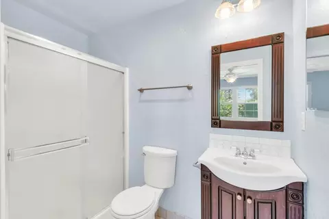 Bath - 5041 North Ave, Carmichael, CA 95608 photo 3 of 4