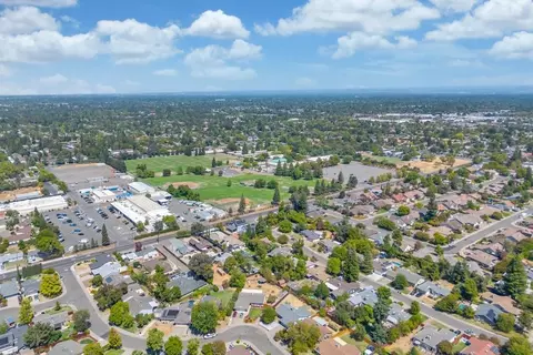 View/Area - 5041 North Ave, Carmichael, CA 95608 photo 10 of 10